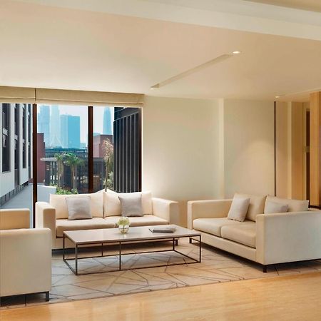 La Ville Hotel & Suites City Walk Dubai, Autograph Collection Екстер'єр фото The Westin Mumbai