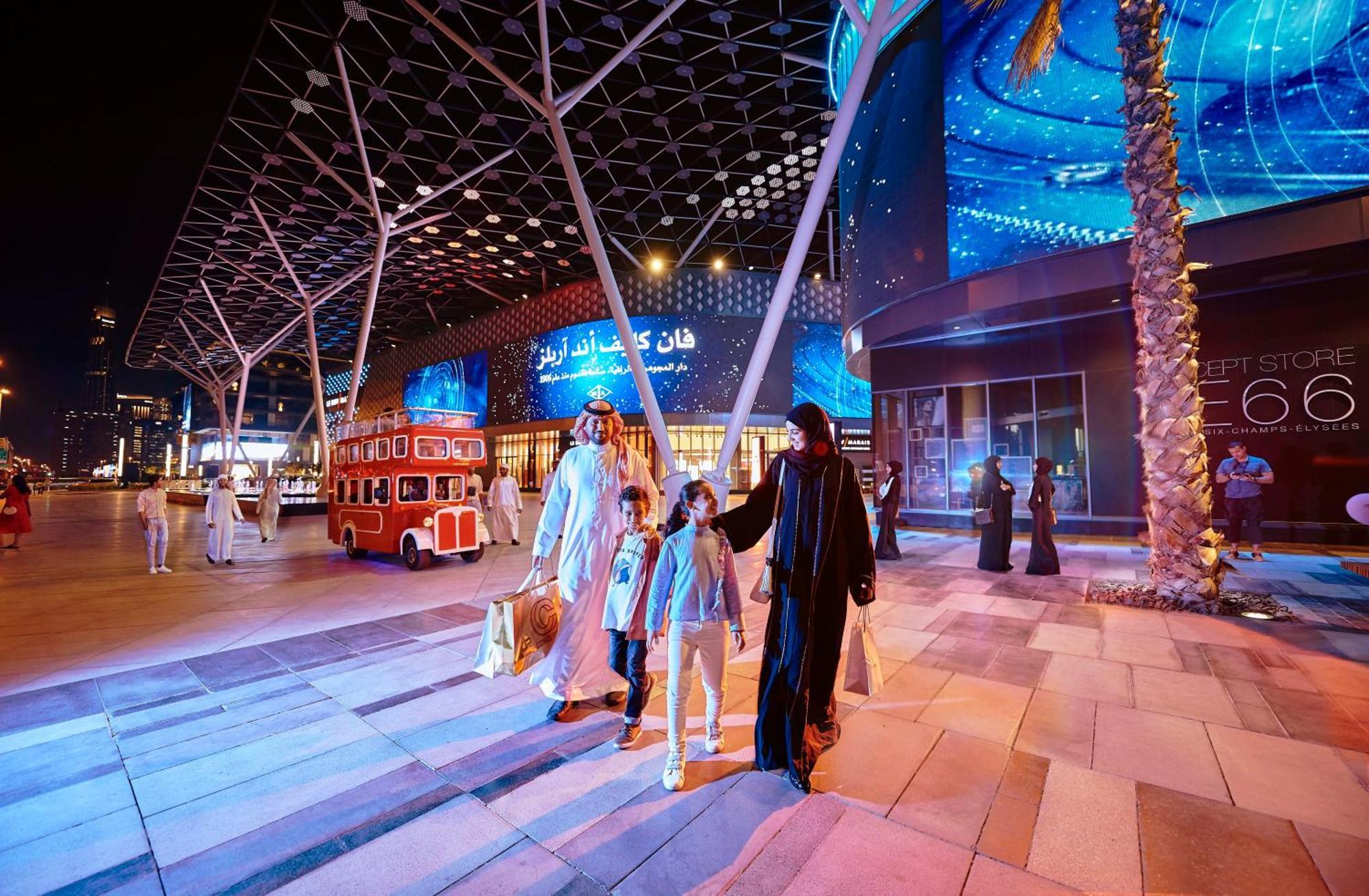 La Ville Hotel & Suites City Walk Dubai, Autograph Collection Екстер'єр фото The Avenues Mall in Kuwait City
