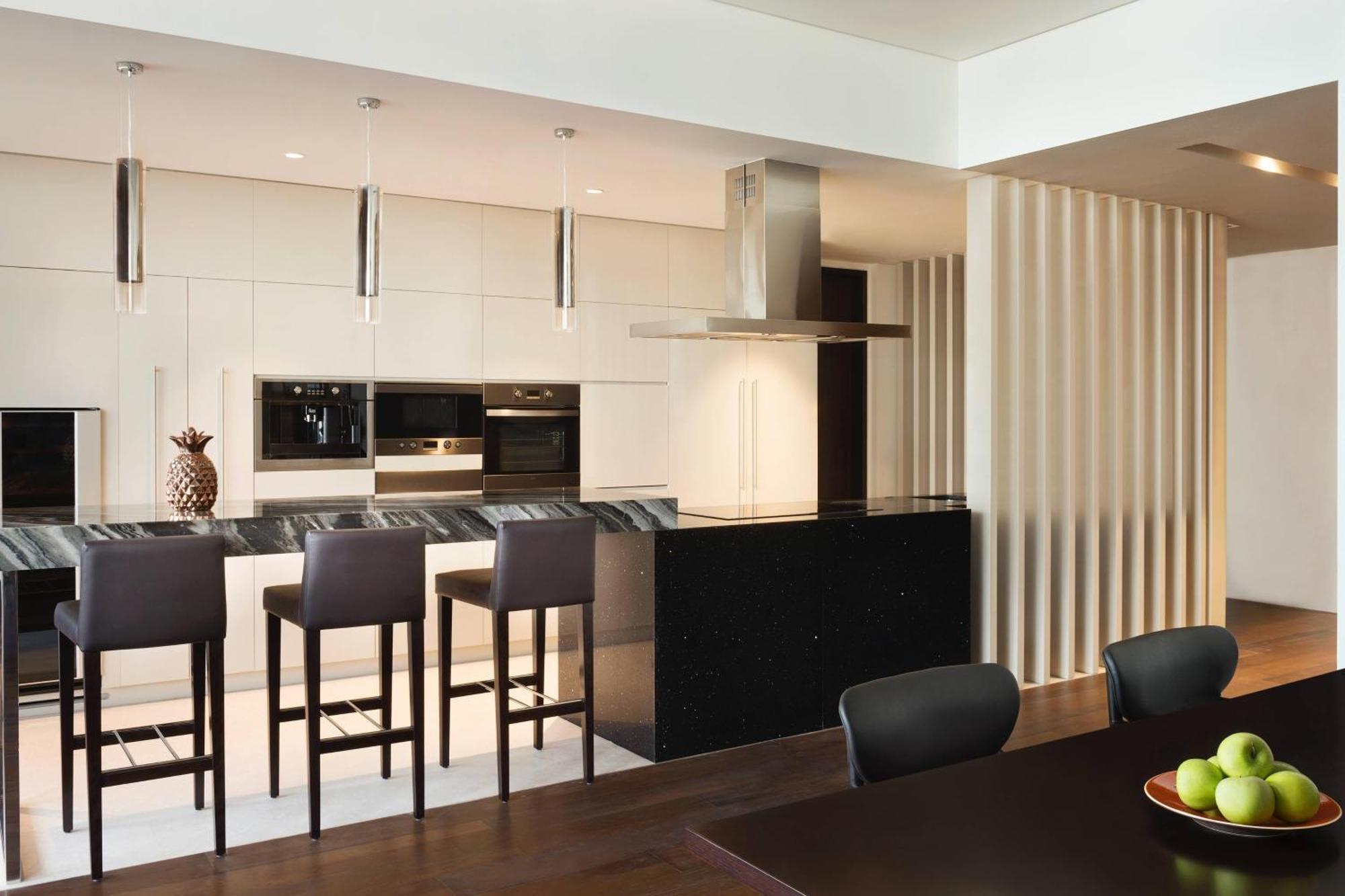 La Ville Hotel & Suites City Walk Dubai, Autograph Collection Екстер'єр фото A modern kitchen